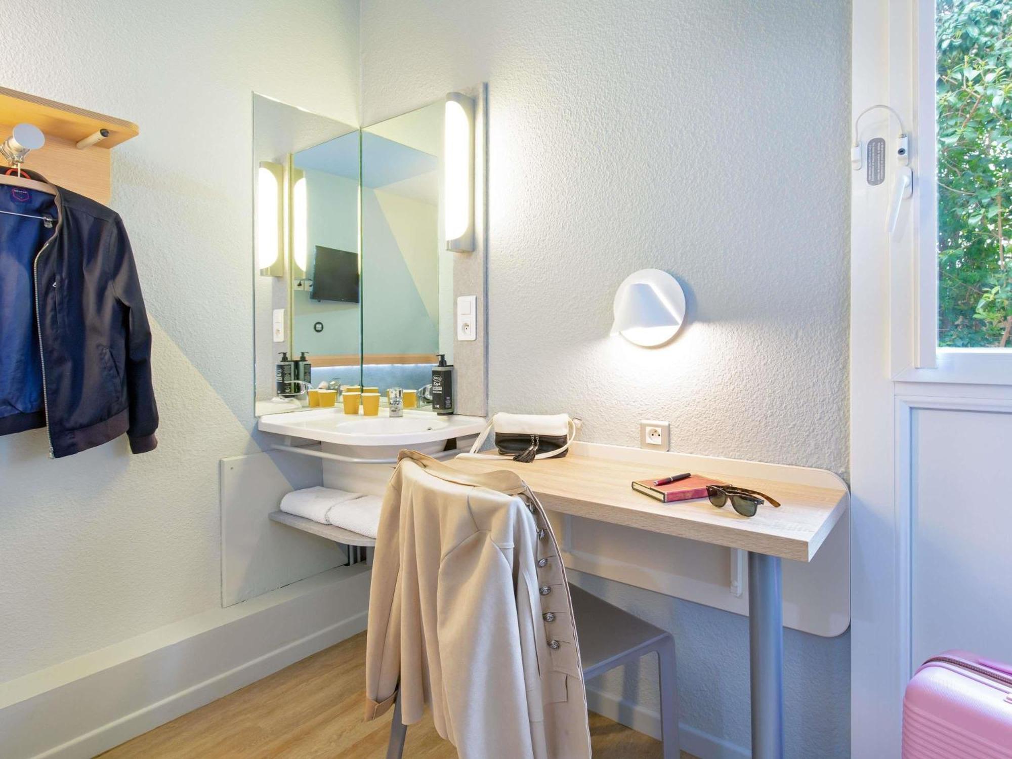 Ibis Budget Cavaillon Esterno foto